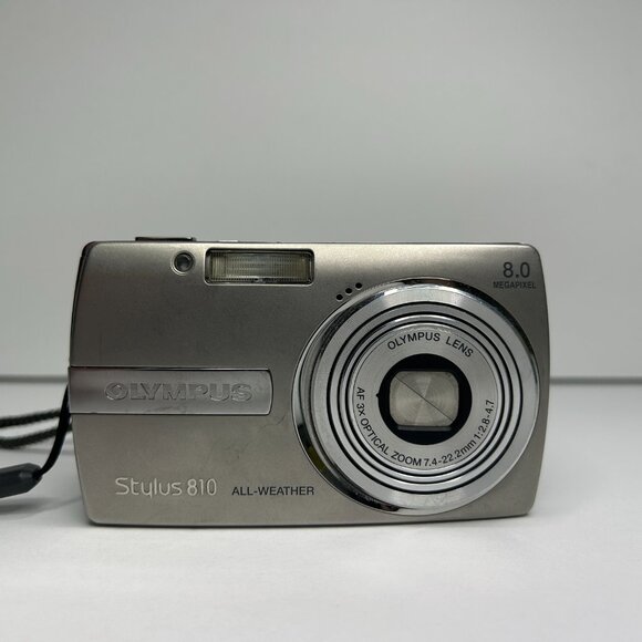 Olympus Stylus 810 All Weather 8 Megapixel Digital Camera - Picture 1 of 9